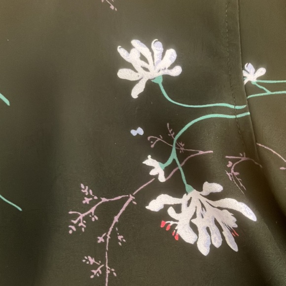 BR blouse beautiful flower print - Picture 3 of 4